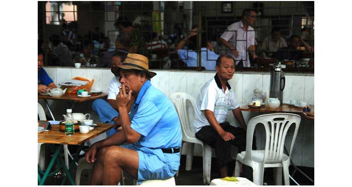 Lao-Ba-refers-to-grandpa-in-Hainanese.-Lao-Ba-Cha-refers-to-the-tea-shops-where-retirees-like-to-linger